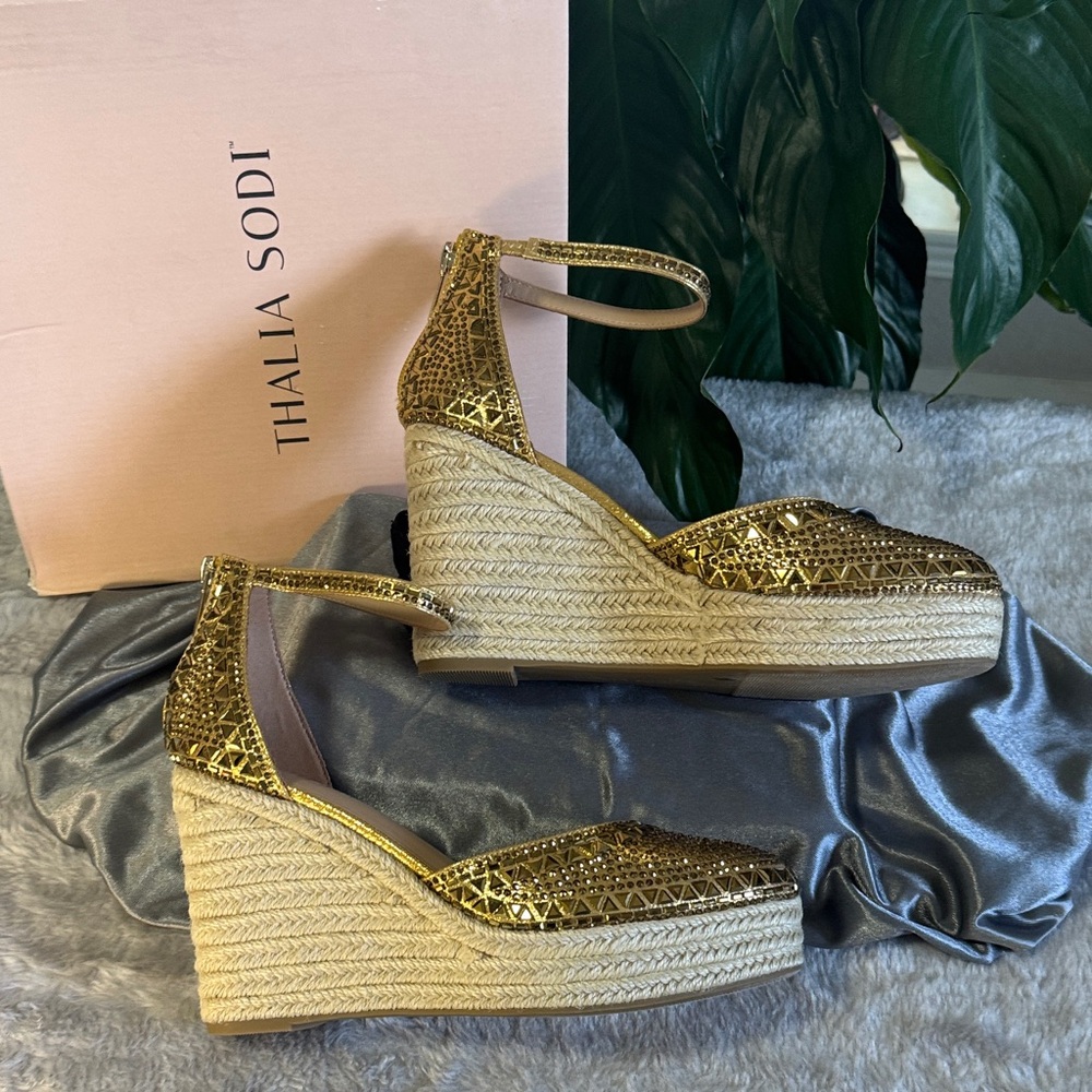 Thalia Sodi Mika Metallic Gold Espadrille Wedge Shoe Size 10M - Picture 2 of 11